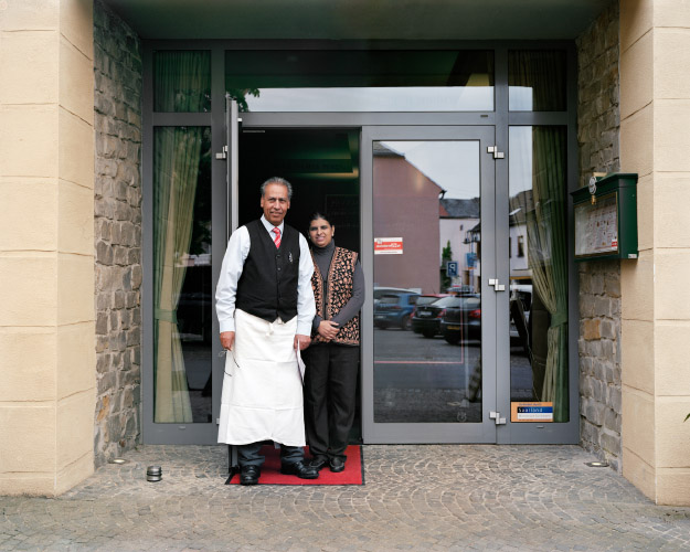 http://arnopaul.net/files/gimgs/16_arnopaul-3f2014-15.jpg