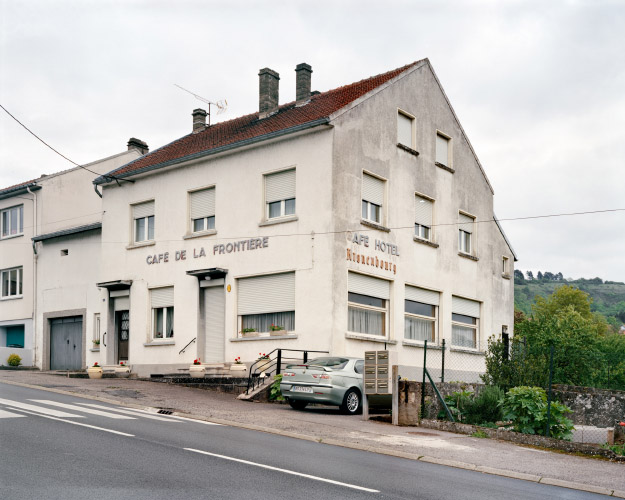 http://arnopaul.net/files/gimgs/16_arnopaul-3f2014-23.jpg