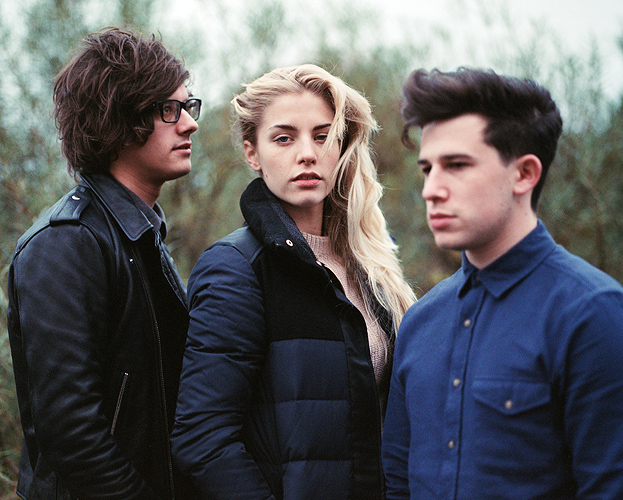 http://arnopaul.net/files/gimgs/3_arnopaul-londongrammar1.jpg