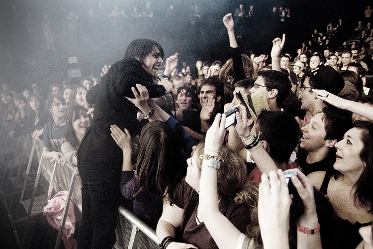 http://arnopaul.net/files/gimgs/4_arnopaul-hushpuppies-20071006.jpg