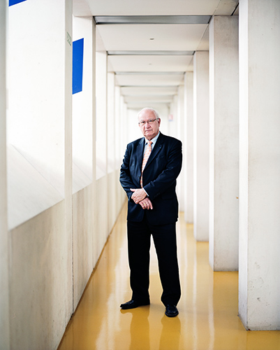http://arnopaul.net/files/gimgs/8_arnopaul-jacqueswermuth.jpg